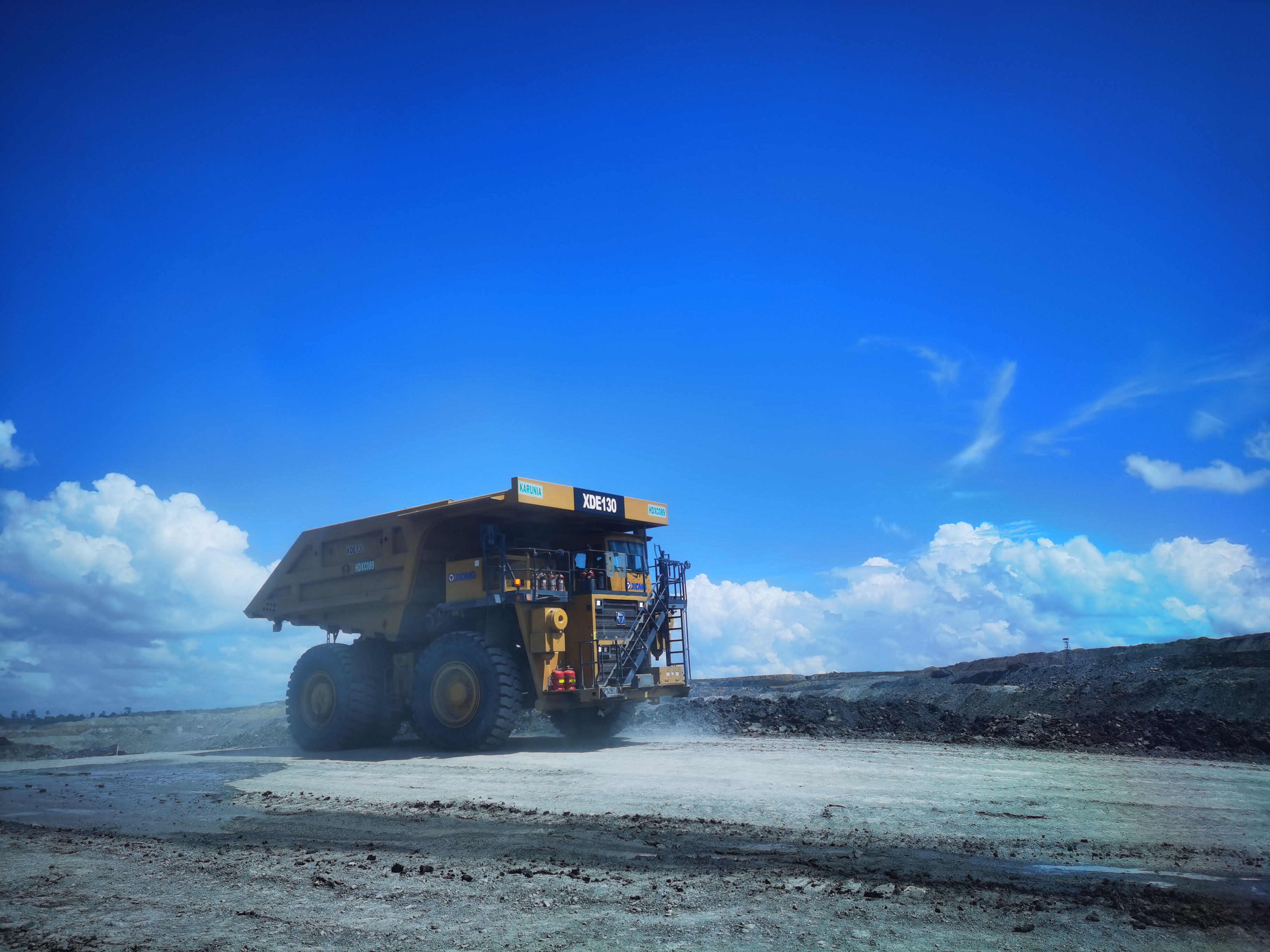 礦業(yè)報國，效率傳奇！徐工礦山機械100臺+扎根高原