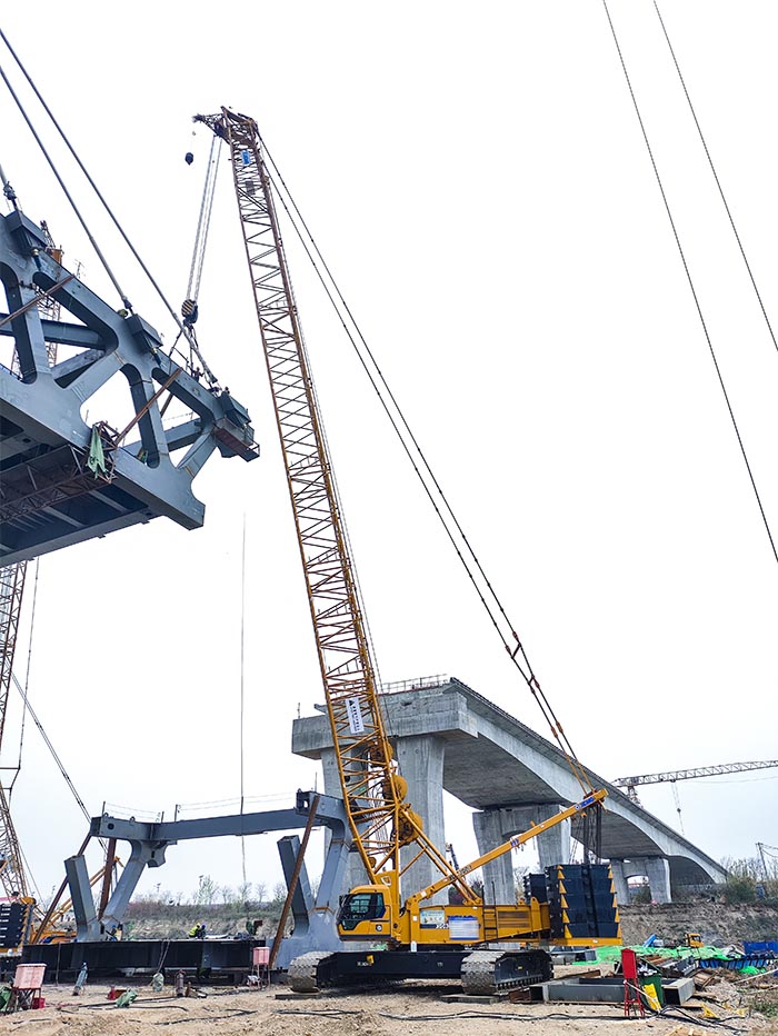【全球之履】總重3800噸！徐工履帶兄弟團助力“引漢濟渭”管橋建設(shè)