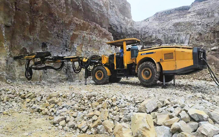 “化水為電”，徐工鑿巖臺車提速水電站擴機工程