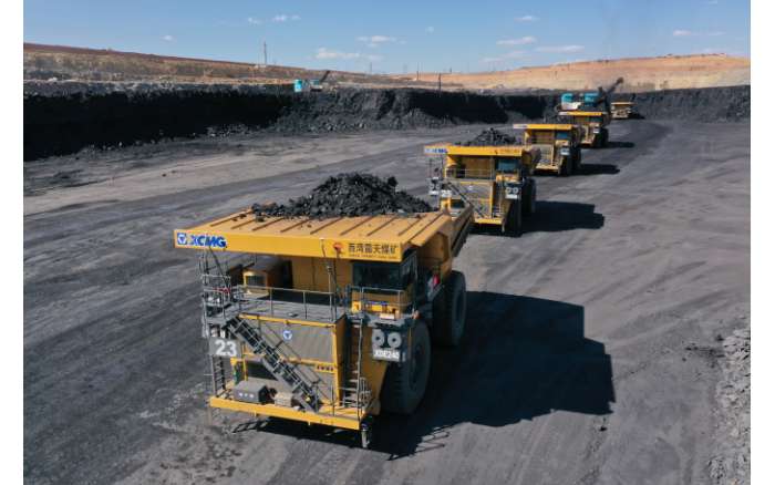 一人指揮10輛車！徐工加速智能化、無人化推進