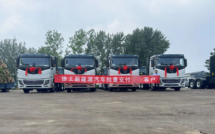 車隊(duì)老板的“致富經(jīng)”：“選擇徐工，就是選擇成功！”