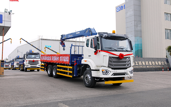 徐工SQS250隨車起重機(jī)批量發(fā)車，助力 “一帶一路” 沿線基建騰飛