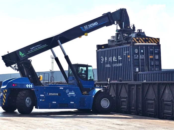 高效賦能鐵路物流運(yùn)輸！毫米級(jí)精控背后的技術(shù)革新……