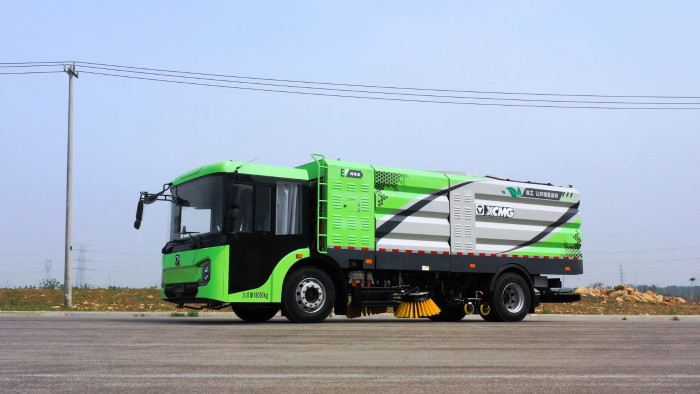 【新品搶先看】高效、舒適、智能全都要？徐工低入口洗掃車給您答案！