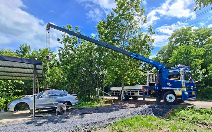 東南亞基建 “頂流”，徐工隨車吊高效穩(wěn)定安全圈粉無數(shù)