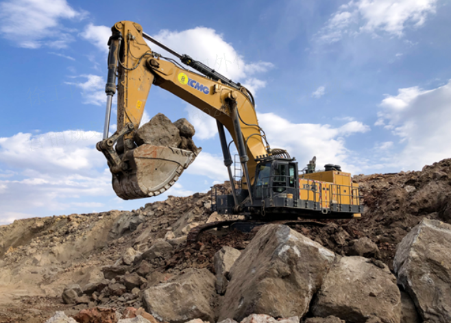 超級客戶再突破！徐工超大噸位礦用挖掘機征戰(zhàn)內蒙