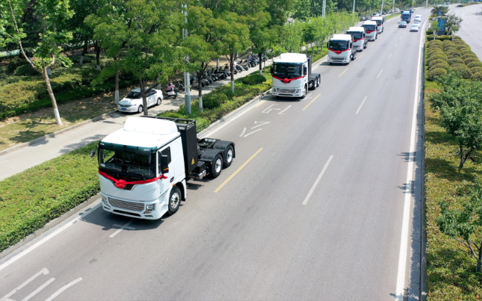 綠潮涌動、“碳”索未來！徐工新能源牽引車助力河南！