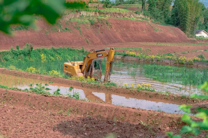 建設(shè)“巴渝糧倉”，徐工挖機(jī)我在行（h&aacute;ng）！