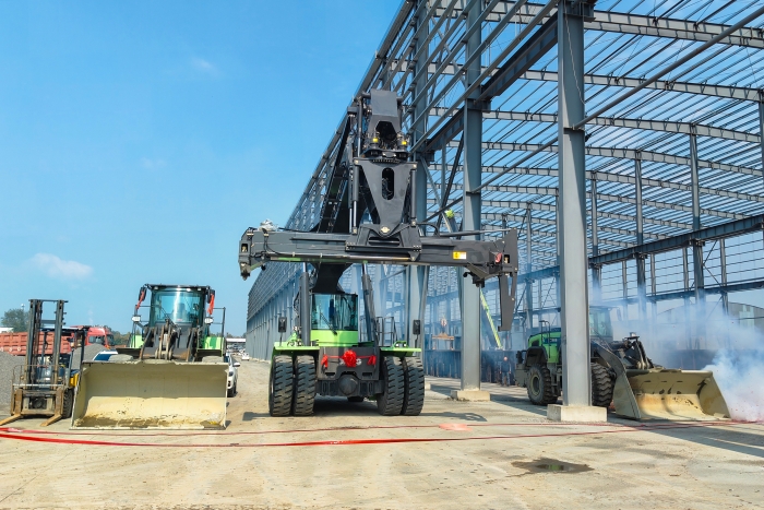 協(xié)同致勝，徐工“綠色艦隊(duì)”開啟多元物流新篇章