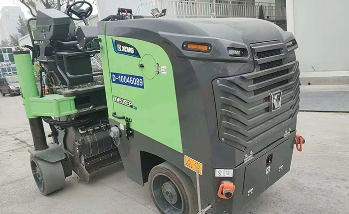 全市首臺！薊城市政啟用純電路面銑刨機，引領(lǐng)綠色養(yǎng)護(hù)新標(biāo)桿