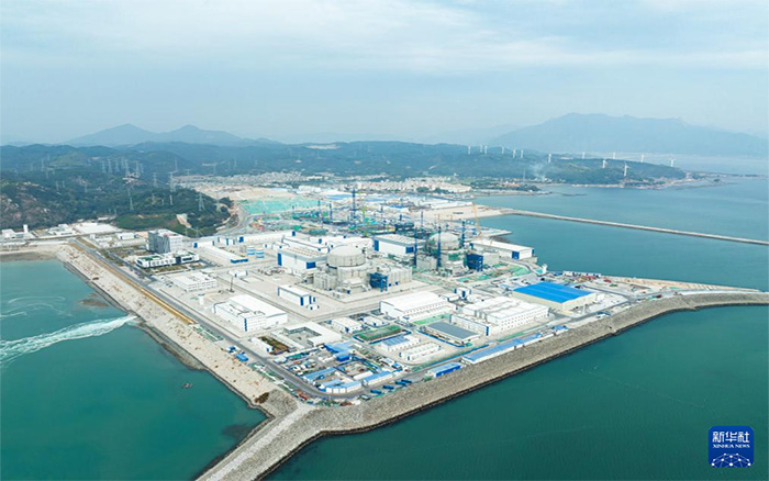 徐工塔機(jī)換新裝，孔雀藍(lán)助建核電項(xiàng)目