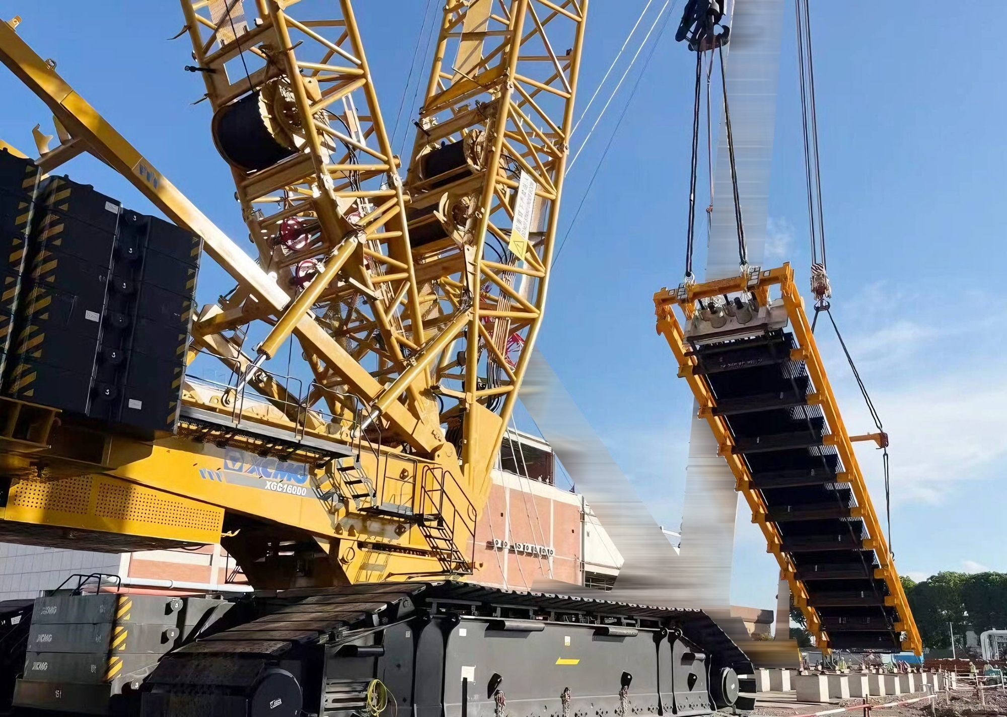 3300噸從從容容！XGC16000現(xiàn)身東南亞，完成海外高端市場嚴(yán)苛實(shí)測
