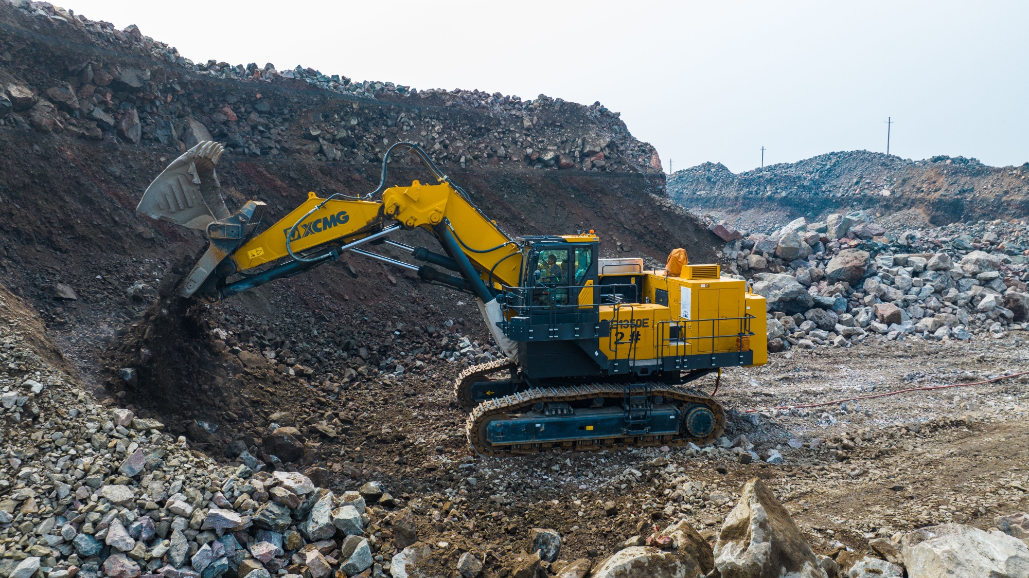 破局“硬巖+低碳”雙難題，徐工純電礦挖XE1350E贏得河北鐵礦客戶信賴