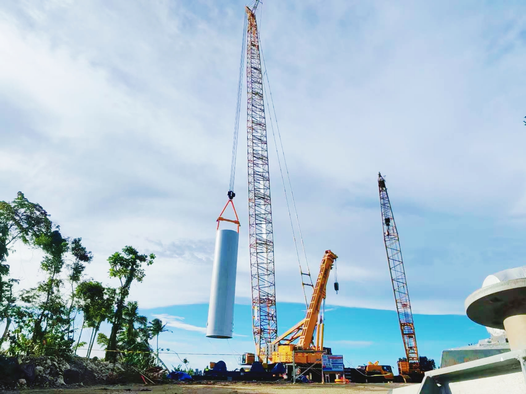 XLC15000-IA助力菲律賓千噸級風(fēng)電項(xiàng)目首吊告捷