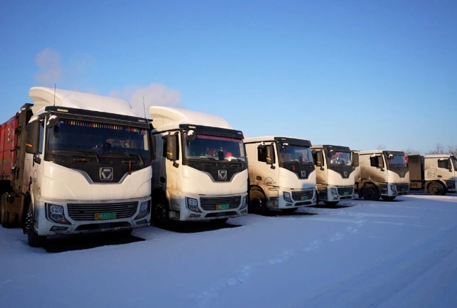 穿越-30℃寒潮！徐工新能源重卡馳騁西北能源運輸動脈