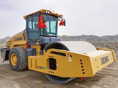 礦山首選 ——徐工XS365硬核壓穩(wěn)